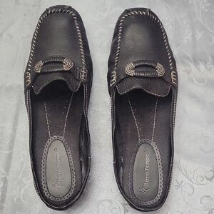 BareTraps Women's Black Mules with Stitch Detail